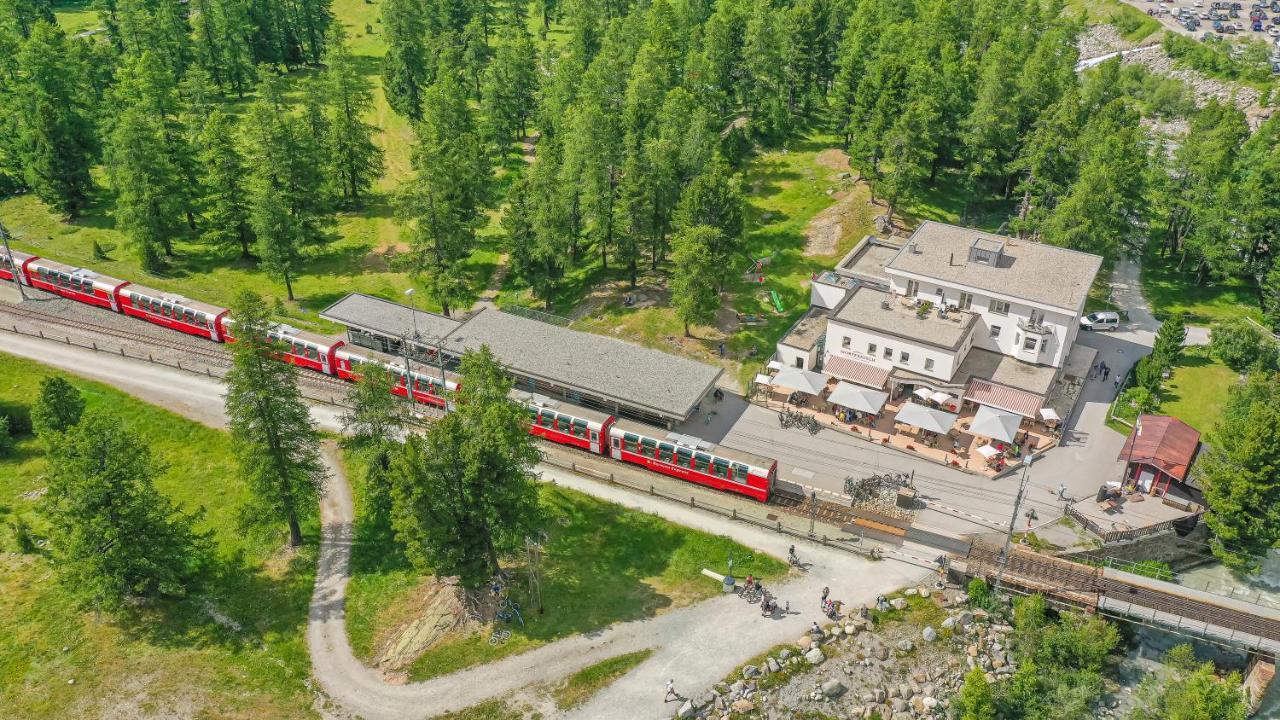 Hotel Morteratsch ポントレジナ エクステリア 写真